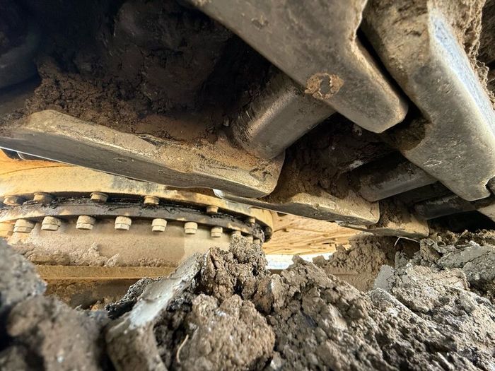 600mm genuine cat track pads, chains and sprockets