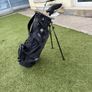 Golf bag with 3 clubs Image 2
