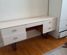 Side board