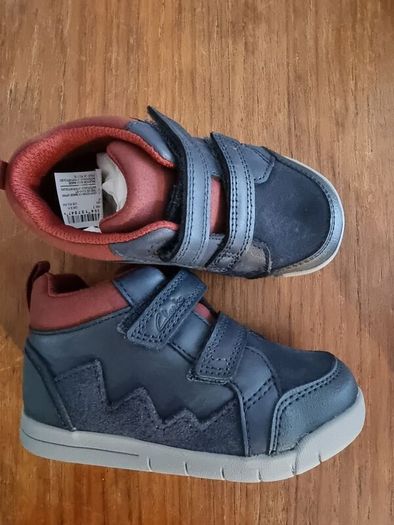 Clarkes shoes - boys 6H