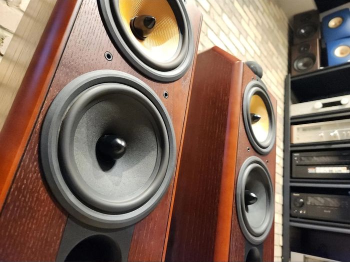 Legendary Bowers and Wilkins CDM 7 Special Edition Series Floorstanding Speakers