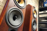 Legendary Bowers and Wilkins CDM 7 Special Edition Series Floorstanding Speakers