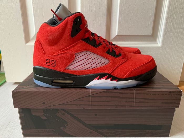 Nike Air Jordan V / 5 Raging Bull 2021 Uk 11/ Us 12 Deadstock