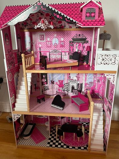 Dolls House