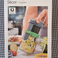 NEW InnovaGoods 3-in-1 Vegetable Spiral Cutter / Grater - Boxed