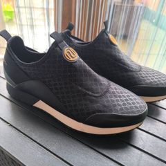 River Island slip on shoes black gold detail size 41 UK 7