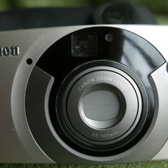 Canon Prima Super 105 qd 38-105mm film camera point shoot Lomography Tested