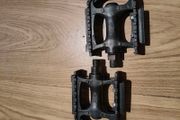 bicycle pedals