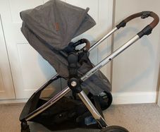 Maxi Cosi Zelia Luxe travel system