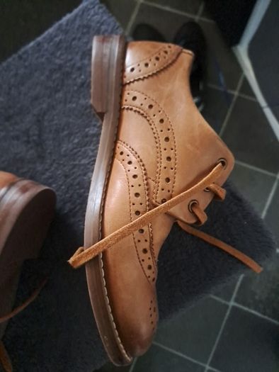Boys shoes