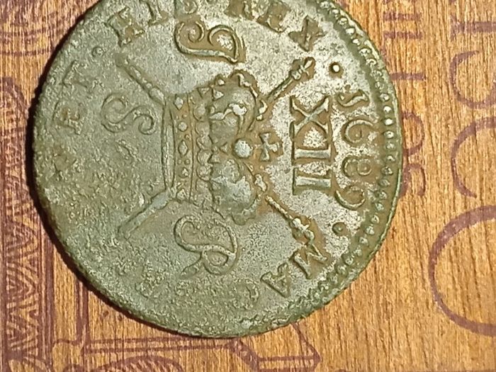 james 2nd shillings in fab cond