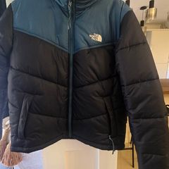 jacket north face mens. // teenager  s, medium  great condition only wore a handful  times