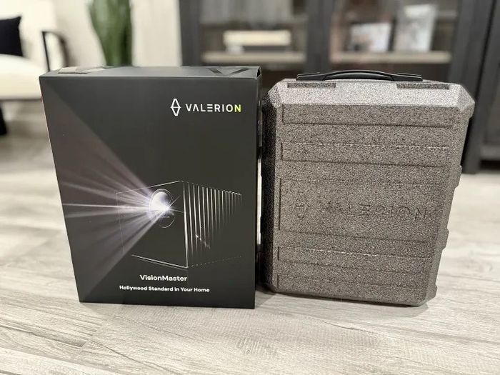 Valerion Pro 2 - with box incl. Gimbal stand - Excellent condition