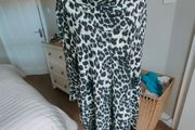 Top leopard print