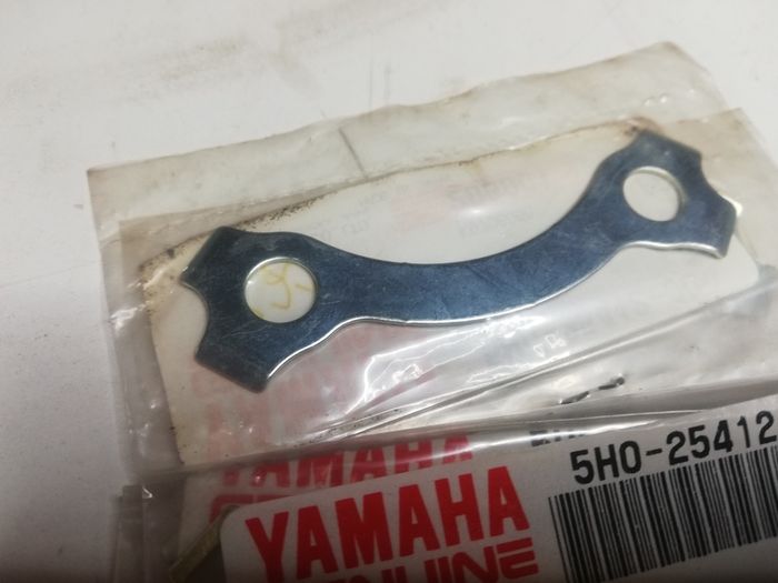Yamaha TZR125 Sprocket Locking tabs