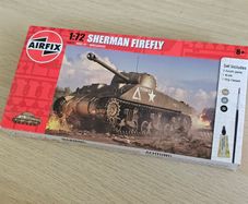 Airfix Sherman Firefly Starter Set