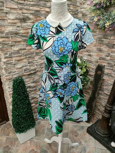 60s retro style floral mini dress size 8 Postage included