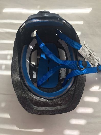 B'TWIN 500 cycling helmet