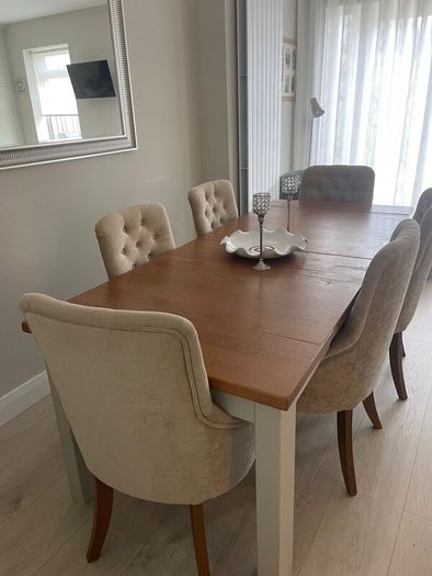 Dining table and 6 chairs