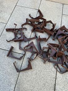 Gutter brackets brown