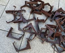 Gutter brackets brown