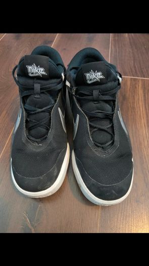 Nike Runners / Size UK 6