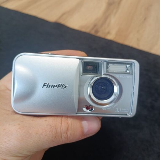Fujifilm FinePix A120 3.1MP Digital Camera Silver Grey