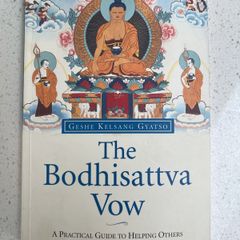 The Bodhisattva Guide - Practical Guide to helping others - Buddhism - paperback by Geshe kelsang Gyatso