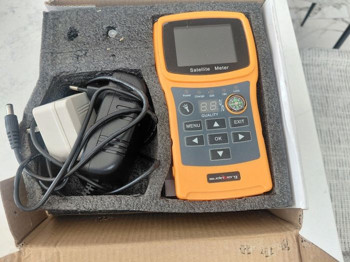 Satellite finder
