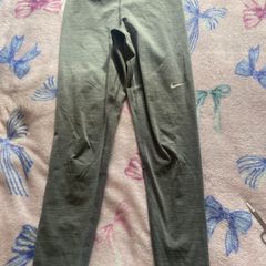 Nike Pro leggings-grey