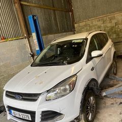 2016 ford kuga top spec breaking