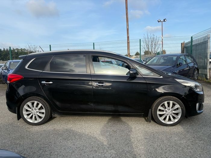 2014 Kia Carens Platinum 1.7L Diesel 7 Seater New NCT
