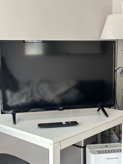 Jvc 32" Smart Hd Tv