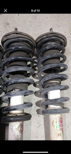 R32 skyline shocks and lowering springs