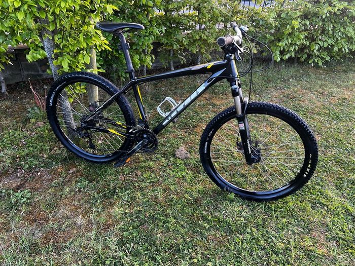 Vitus Zircon 111 Mountian Bike
