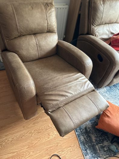 3 + 1 seater