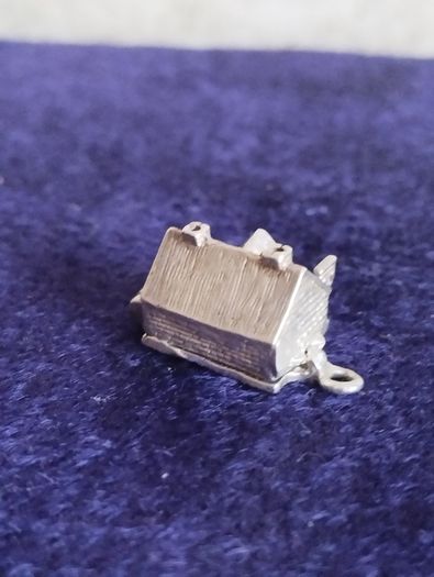 Horseshoe Inn Pub Tavern Opening Silver925 Vintage Charm or Pendant.
