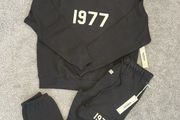 1977 essentials fear of god