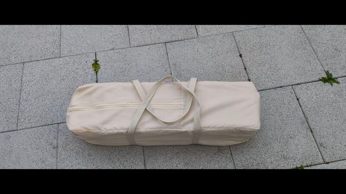 travel cot