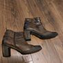 Clarks boots - uk 6.5 Image 9