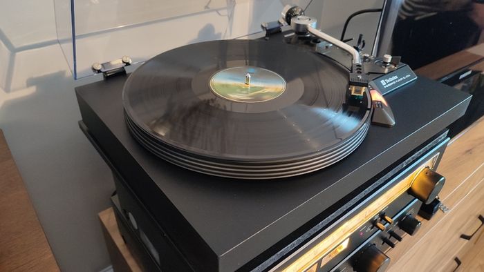 Technics SL-23A turntable/Record player. Like NEW!