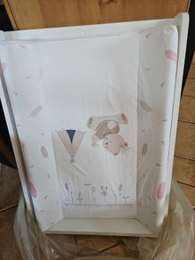 Cot top changer with firm sided changing mat