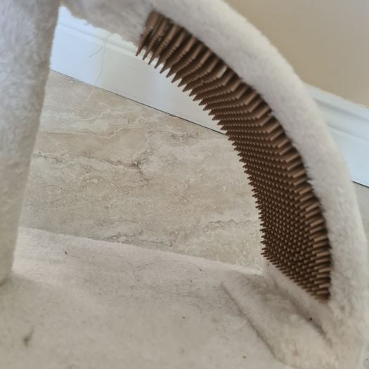 Zoofari Cat Scratching Post