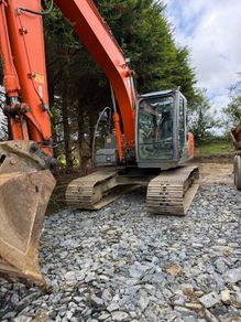 Hitachi 130 LC