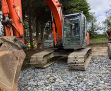 Hitachi 130 LC