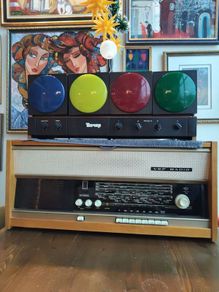 Vecher Analog Light Organ: 1980s Audio Visualizer. Retro Game Room & Hi-Fi Decor