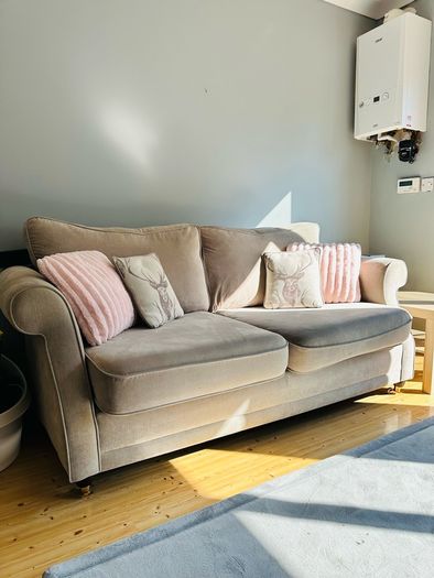 2 couch suite