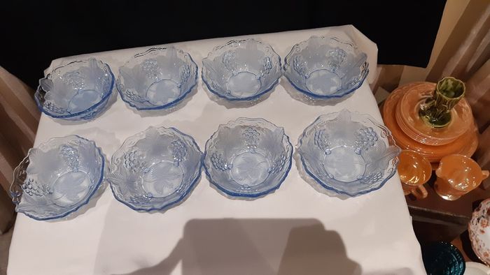8 vintage light blue dessert bowls