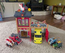 Wooden Fire Station & Accessories