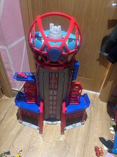 Paw patrol movie tower with lights